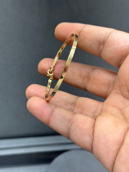 عقد وسوارة الحرير18k