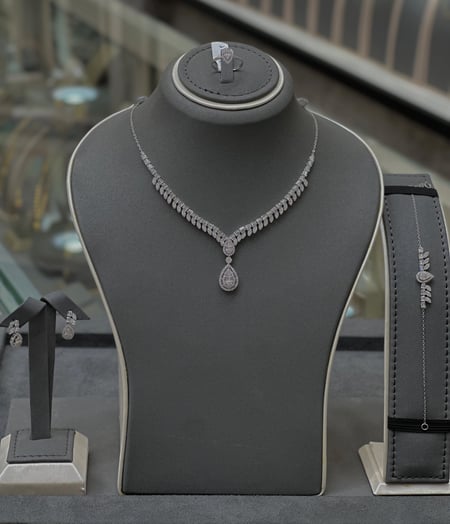 طقم تصميم الالماس 18k