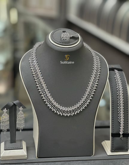 طقم تصميم الالماس 18k