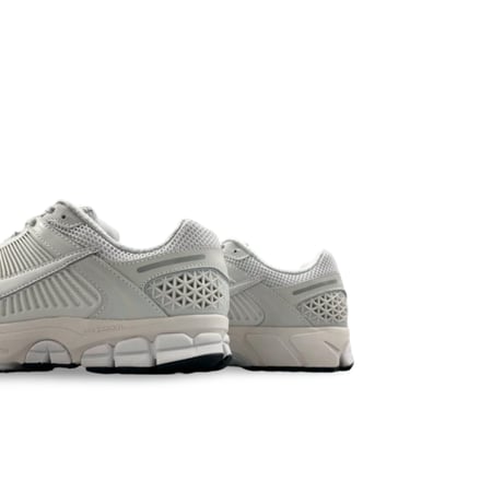 حذاء نايك زوم فوميرو Nike Vomero 5