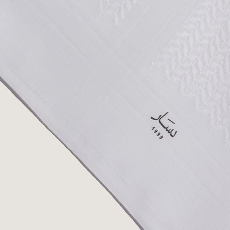 شماغ دسار الشيوخ أبيَض