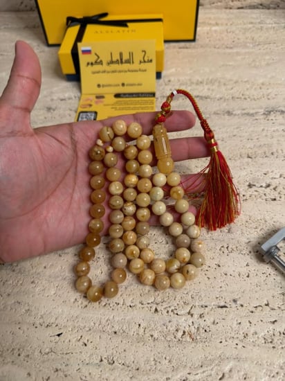 سبحه كهرمان حر شوائب طبيعية مع شكة تفاصل يدوي