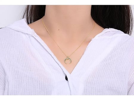 عقد هلال المساء البراق المطلية بالذهب من مجموعة نفيس هدايا مجوهرات هدية نسائية فاخرة