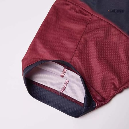 تيشيرت برشلونة ترافيس