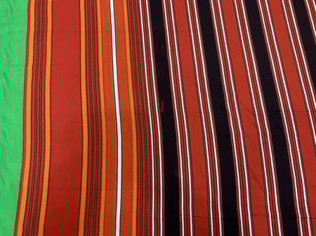 قماش شعبي بوليستر بالمتر عرض واحد (١٢٠ سم)