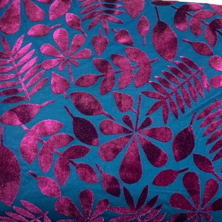 قماش استرتش منقش بقطيفة