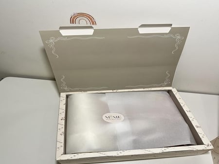 فستان بيج مزين بالدانتيل براند تُركي