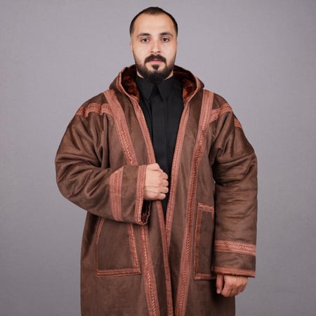 فروة مخمل رجالي بقبوع لون بني غامق