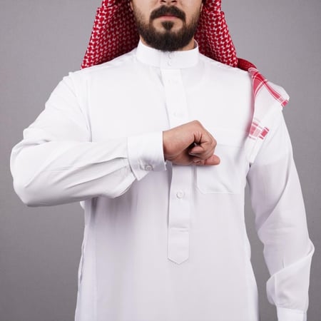 ثوب الشخصية سلك ابيض عادي