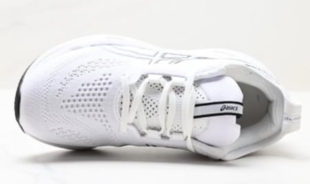 اسيكس جيل نيمبس 26 أبيض