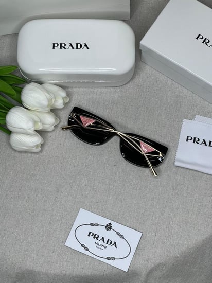 نظارة PRADA  أطار ذهبي -وردي