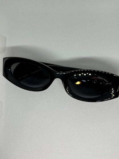 نظارة MIU MIU