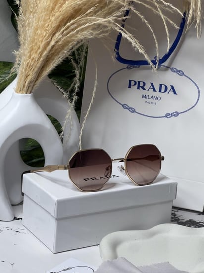 نظارة PRADA أطار -ذهبي