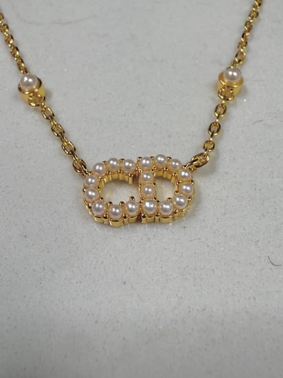 طقم DIOR ذهبي 4 قطع