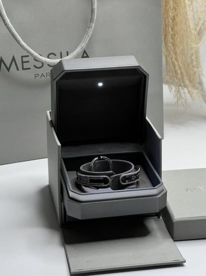 اسوارة مع خاتم MESSIKA معدن فضي