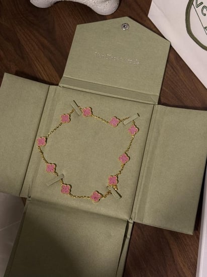 سلسال فان كليف 10 وردات - وردي مموج