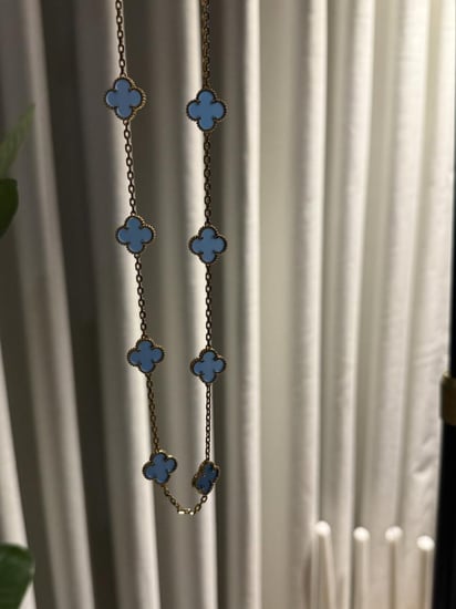 سلسال فان كليف 10 وردات - أزرق