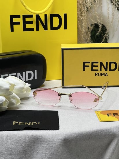 نظارة FENDI