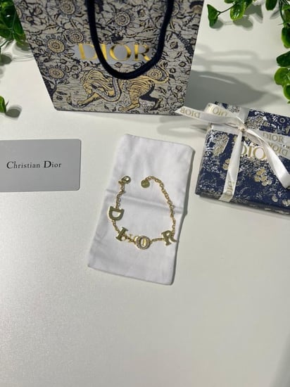 أسوارة Dior معدن ذهبي