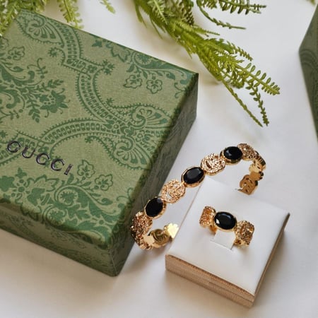 اسوارة + خاتم  GUCCI ذهبي