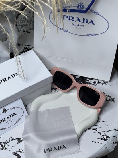نظارة PRADA أطار _ وردي