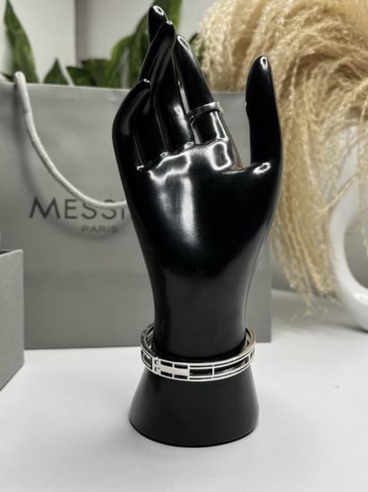 اسوارة مع خاتم MESSIKA معدن فضي