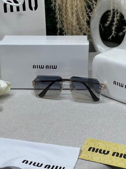 نظارة - MIU MIU