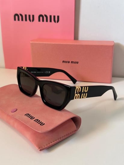 نظارة MIU MIU