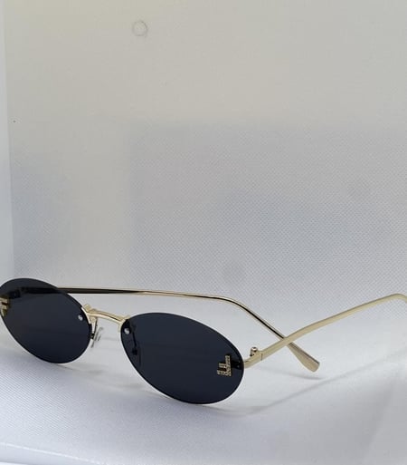 نظارة FENDI