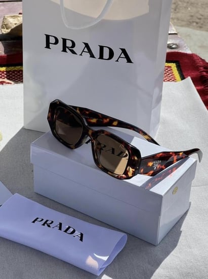 نظارة PRADA المشهورة