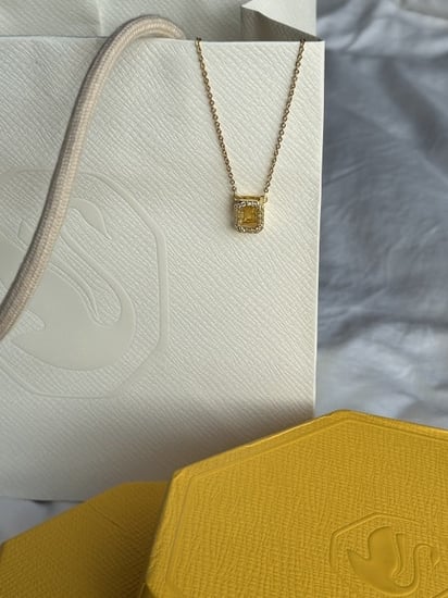 سلسال SWAROVSKI  أصفر
