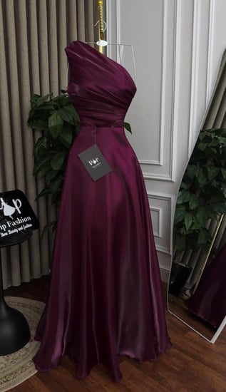 فستان رسيل الانيقه