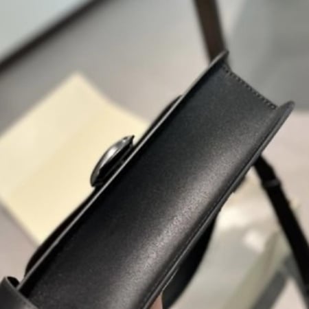 شنطه كوتش تابي اسود