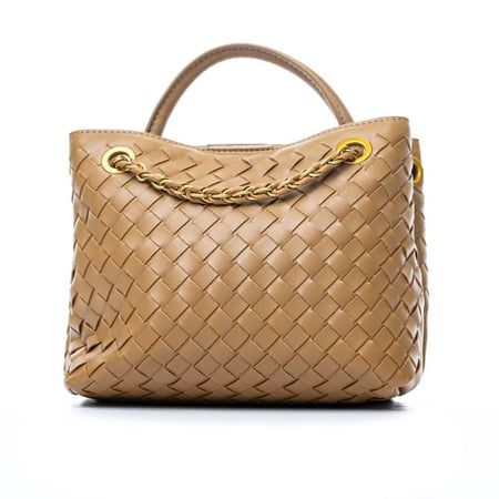 حقيبة يد نسائية فاخرة من بوينت ون – تصميم أنيق وخامة فاخرة 105