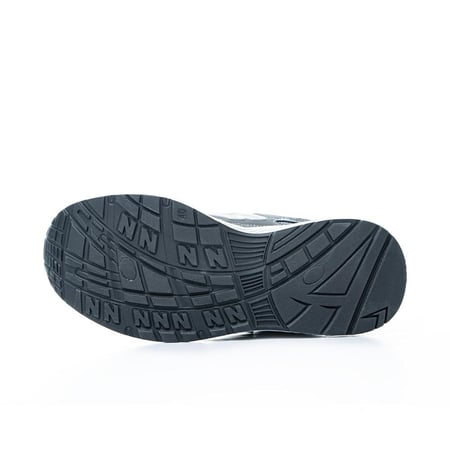 حذاء رياضي رجالي صناعة فتنامي 100