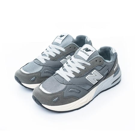 حذاء رياضي رجالي صناعة فتنامي