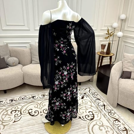 فستان باربي تطريز