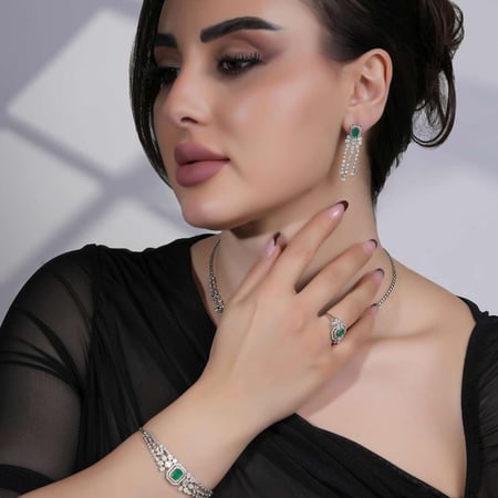 طقم ذهب ابيض والماس