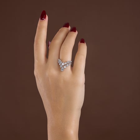 طقم ذهب ابيض و الماس عيار 18