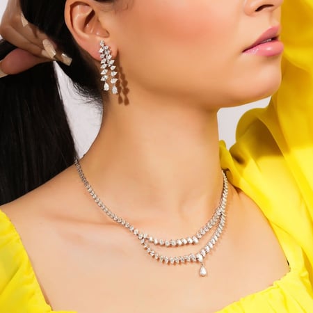 طقم ذهب ابيض والماس