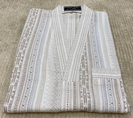 مخطط ابيض بني خشبي النقشة ( القديمة )