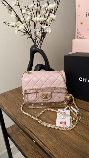 شنطة كتف شانيل بيبي بينك