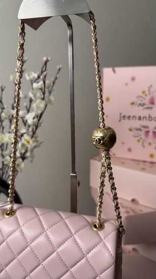 شنطة كتف شانيل بيبي بينك