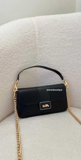 شنطة كتف كوتش