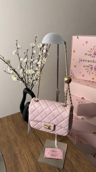 شنطة كتف شانيل بيبي بينك