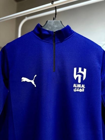 سويتر الهلال الشتوي الفاخر