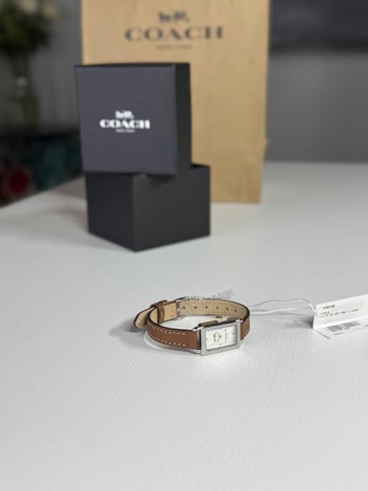 كوتش ساعة كلاسيك تان بجلد Coach  Women 14502994 Leather Strap سجنشر ومعدن فضي