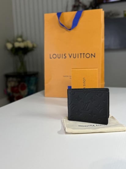 لويس فيتون محفظه رجاليه كالف بطبعة سجنشر M82072 Multiple Wallet
