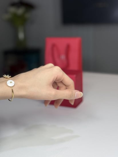 اسوار كارولينا بانقل مرن بلولو مزين بالعلامه وياسمين بالاحجار