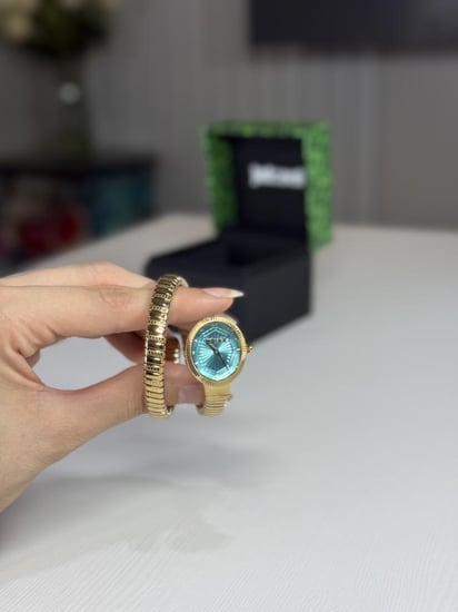 ساعة جست كافالي ثعبان بلون ذهبي  ومينا ازرق- just cavalli